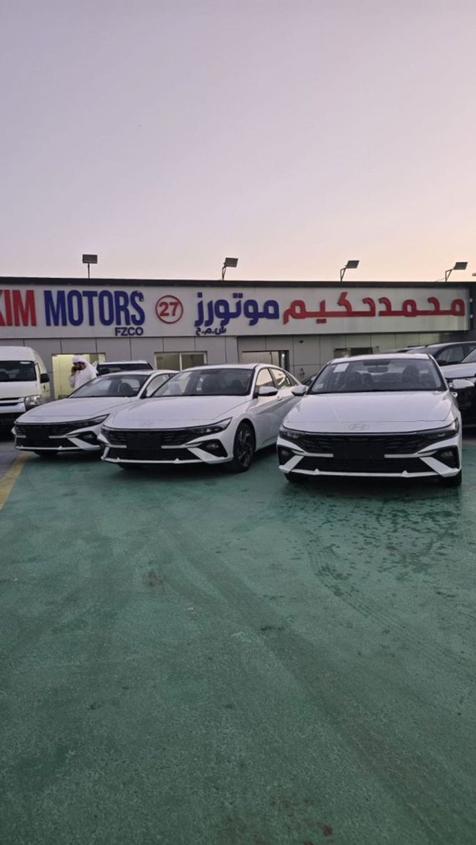 New Hyundai Elantra VII (CN7) Facelift, 1.5 l, 2025 in Dubai by Mohamed Hakim Motors, White color. Chinese Specs | AUTO.AE