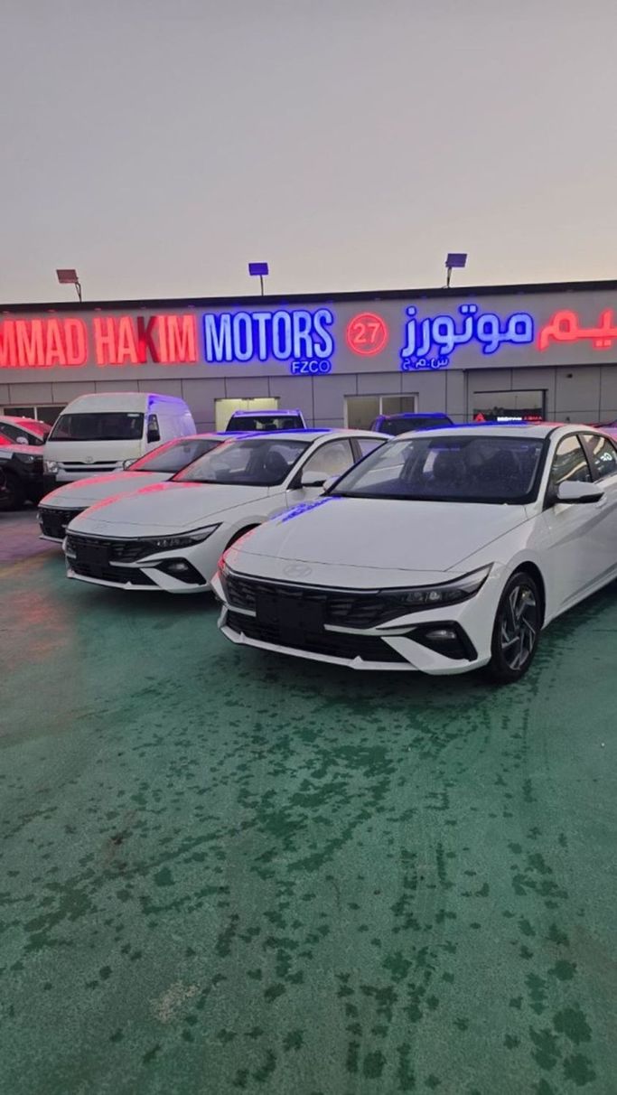 New Hyundai Elantra VII (CN7) Facelift, 1.5 l, 2025 in Dubai by Mohamed Hakim Motors, White color. Chinese Specs | AUTO.AE