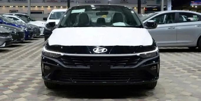Новый Hyundai Elantra VII (CN7) Рестайлинг, 1.6 л, 2024 в Дубае от Mohamed Hakim Motors Черный цвет. GCC | AUTO.AE