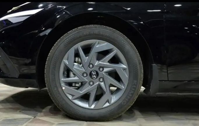 Новый Hyundai Elantra VII (CN7) Рестайлинг, 1.6 л, 2024 в Дубае от Mohamed Hakim Motors Черный цвет. GCC | AUTO.AE