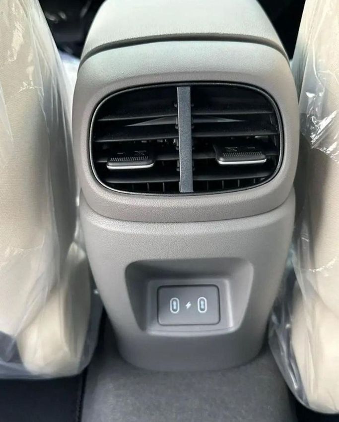 Новый Hyundai Elantra VII (CN7) Рестайлинг, 2.0 л, 2024 в Дубае от Mohamed Hakim Motors Черный цвет. GCC | AUTO.AE