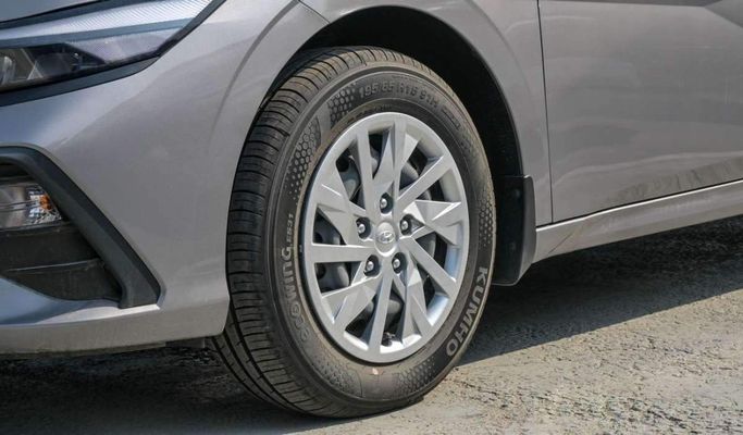 New Hyundai Elantra VII (CN7) Facelift, 1.6 l, 2024 in Dubai by F7 Motors, Grey color. GCC Specs | AUTO.AE