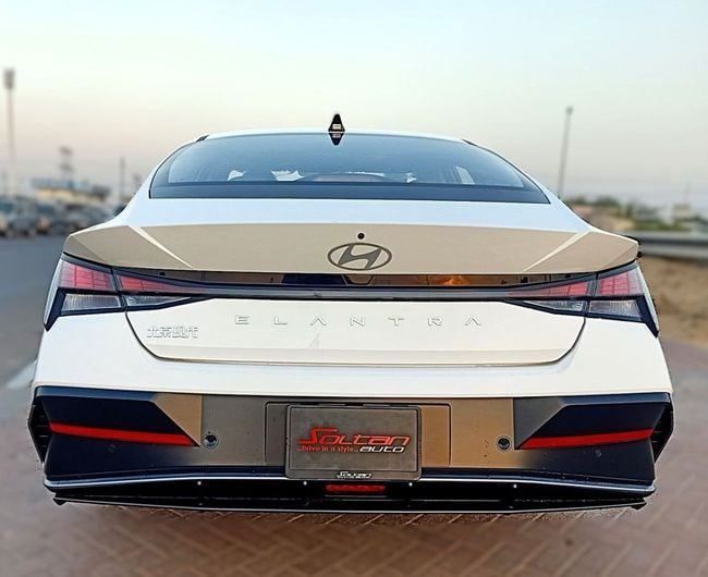 Новый Hyundai Elantra VII (CN7), 1.6 л, 2025 в Дубае от Soltan Auto Белый цвет. Китайская | AUTO.AE