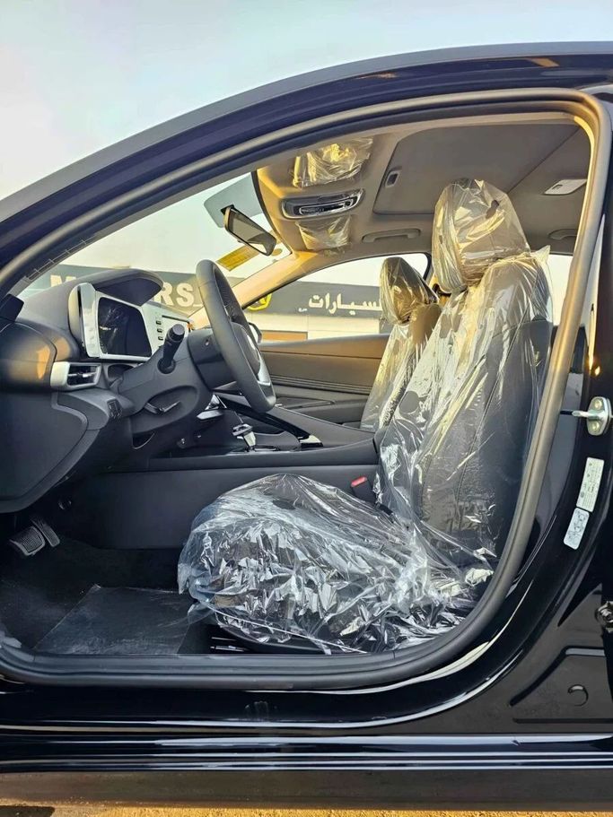 Новый Hyundai Elantra VII (CN7) Рестайлинг, 1.6 л, 2025 в Дубае от SK Motors Черный цвет. Other | AUTO.AE