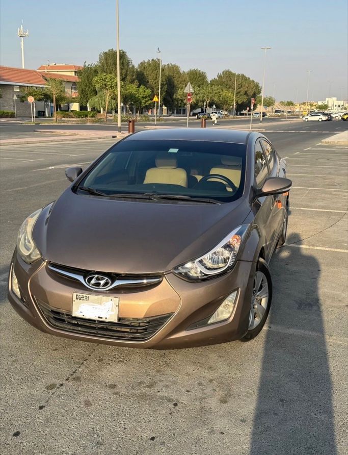 Used Hyundai Elantra V (MD) Facelift, 1.8 l, 2016 in Dubai, Beige color. GCC Specs | AUTO.AE