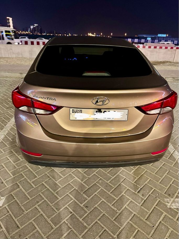 Used Hyundai Elantra V (MD) Facelift, 1.8 l, 2016 in Dubai, Beige color. GCC Specs | AUTO.AE