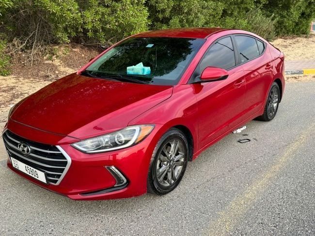 مستعملة Hyundai Elantra السادس (ميلادي), 1.6 l, 2018 في في دبي من AL REEM AUTO، اللون أحمر. المواصفات الأمريكية | AUTO.AE