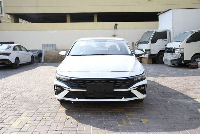 Новый Hyundai Elantra VII (CN7) Рестайлинг, 1.5 л, 2025 в Дубае от AL MADINA CARS FZE Белый цвет. GCC | AUTO.AE | Объявление #244872
