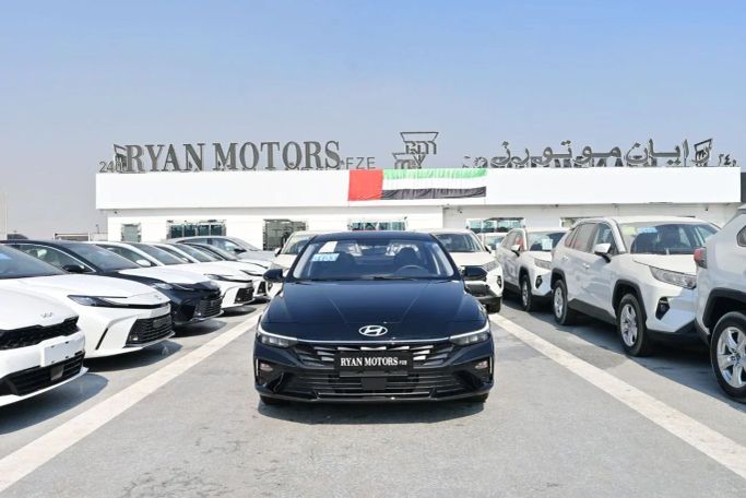جديدة Hyundai Elantra عملية فيس ليفت VII (CN7), 1.5 l, 2025 في في دبي من RMG Automobiles، اللون أسود. أخرى | AUTO.AE | إعلان #266192