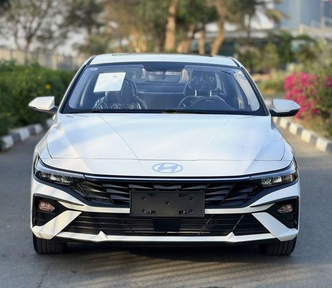Новый ⁦Hyundai Elantra VII (CN7) Рестайлинг, 1.5 л, 2025⁩ в ОАЭ, Дубай от Al Amid Global Auto LLC FZ Белый цвет. Китайская | AUTO.AE | Объявление #288647