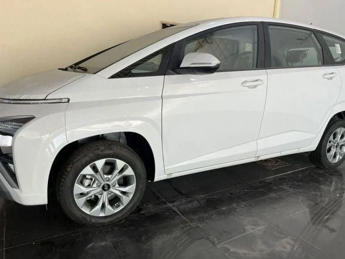 Новый Hyundai Grand Starex I Рестайлинг 2, 2.4 л, 2021 в Дубае от Mohamed Hakim Motors Белый цвет. Other | AUTO.AE