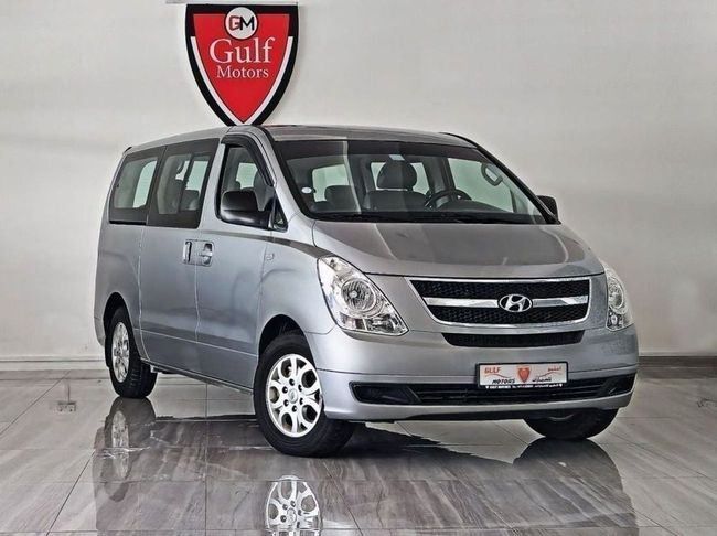 Подержанный Hyundai Grand Starex I, 2.5 л, 2014 в Дубае от Gulf Motors Серебристый цвет. Корейская | AUTO.AE