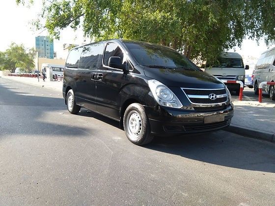 مستعملة Hyundai H-1 فيس ليفت الثاني, 2.4 l, 2016 في في دبي من DEVA CARS، اللون أسود. مواصفات الخليج | AUTO.AE