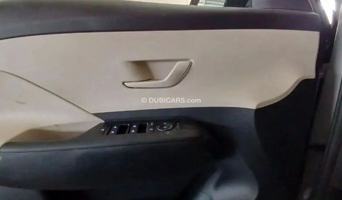 Новый Hyundai Kona I Рестайлинг, 2.0 л, 2024 в Дубае от Mohamed Hakim Motors Черный цвет. GCC | AUTO.AE