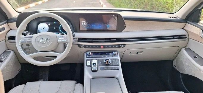 Used Hyundai Palisade I Facelift, 3.8 l, 2023 in Dubai by Passion Motors, White color. GCC Specs | AUTO.AE