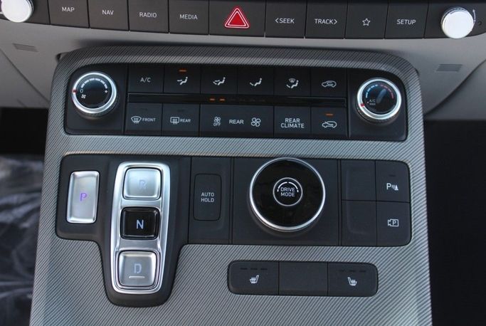Новый Hyundai Palisade I Рестайлинг, 3.5 л, 2023 в Дубае от Titanum Cars Черный цвет. Other | AUTO.AE