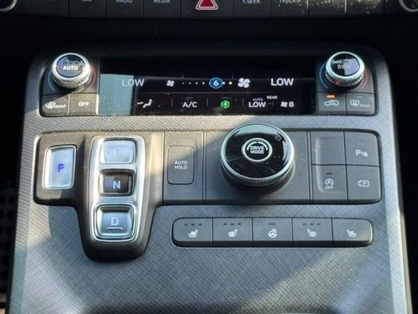Новый Hyundai Palisade I Рестайлинг, 3.5 л, 2023 в Дубае от Titanum Cars Черный цвет.  | AUTO.AE