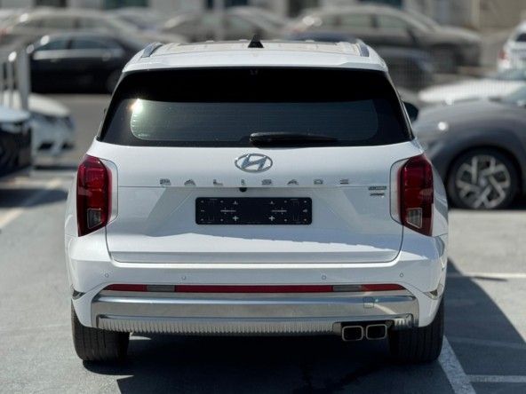 Подержанный Hyundai Palisade I Рестайлинг, 3.5 л, 2023 в Дубае от Titanum Cars Белый цвет. Other | AUTO.AE