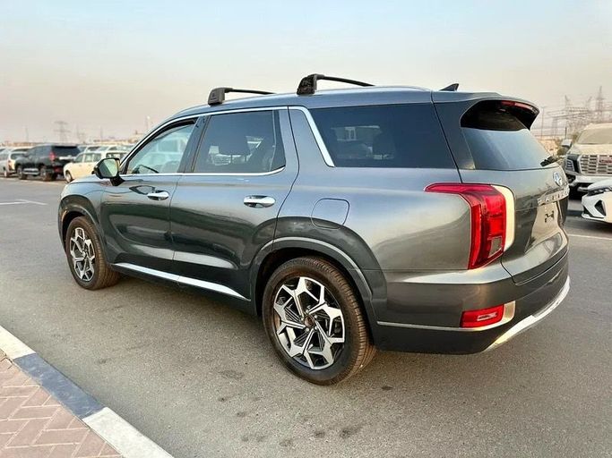 Подержанный Hyundai Palisade I, 3.8 л, 2021 в Дубае от Lucky Star Motors Серый цвет. Американская | AUTO.AE