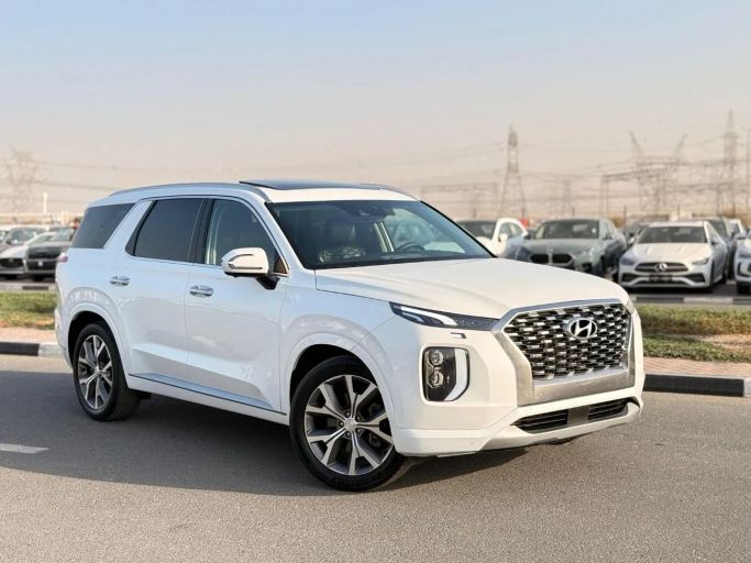 Подержанный Hyundai Palisade I, 3.8 л, 2022 в Дубае от GHAZNI MOTORS Белый цвет. Американская | AUTO.AE