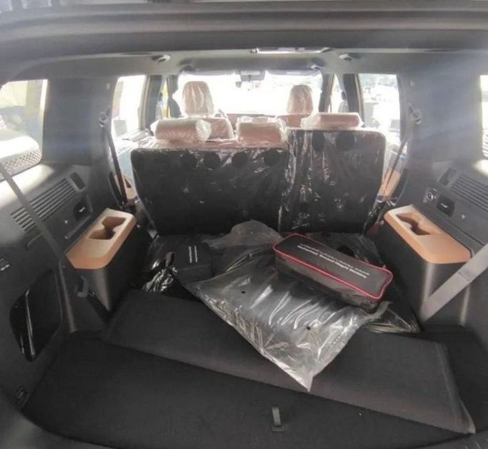 Новый Hyundai Santa Fe V (MX5), 2.5 л, 2024 в Дубае от Mohamed Hakim Motors Белый цвет. GCC | AUTO.AE