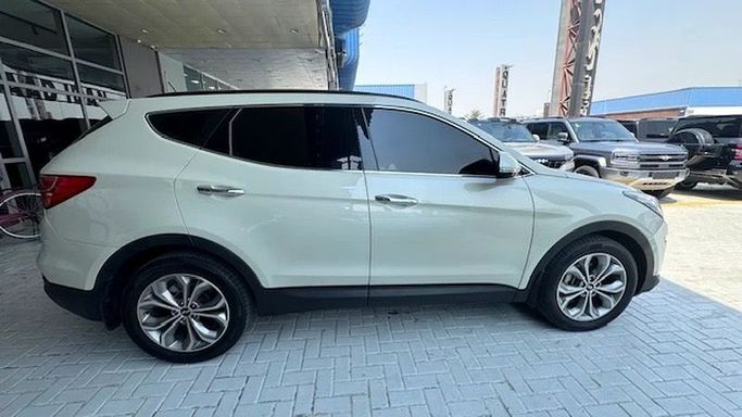 Used Hyundai Santa Fe III, 3.3 l, 2016 in Dubai by Carica Cars, Beige color. GCC Specs | AUTO.AE