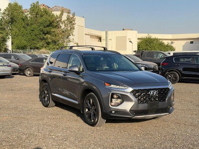 Подержанный Hyundai Santa Fe IV, 2.4 л, 2019 в Дубае от Shamshad Motors FZCO Коричневый цвет. Американская | AUTO.AE