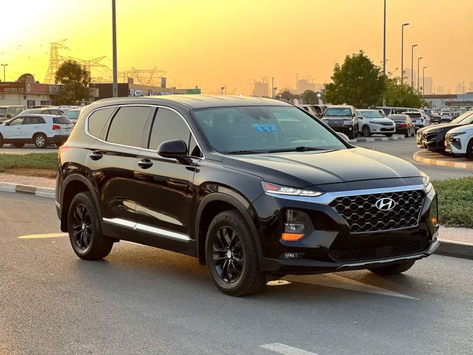 Подержанный Hyundai Santa Fe IV, 2.0 л, 2020 в Дубае от Lucky Star Motors Черный цвет. Американская | AUTO.AE | Объявление #262298
