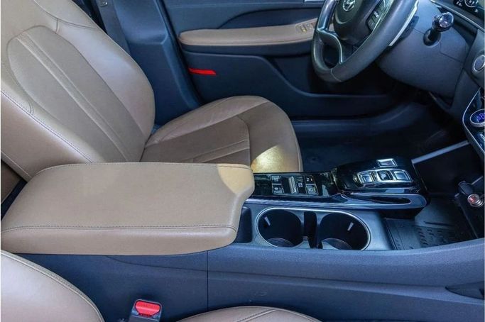 Подержанный Hyundai Sonata VIII (DN8), 1.5 л, 2021 в Дубае от Laith Alobaidi Motors Синий цвет. Американская | AUTO.AE