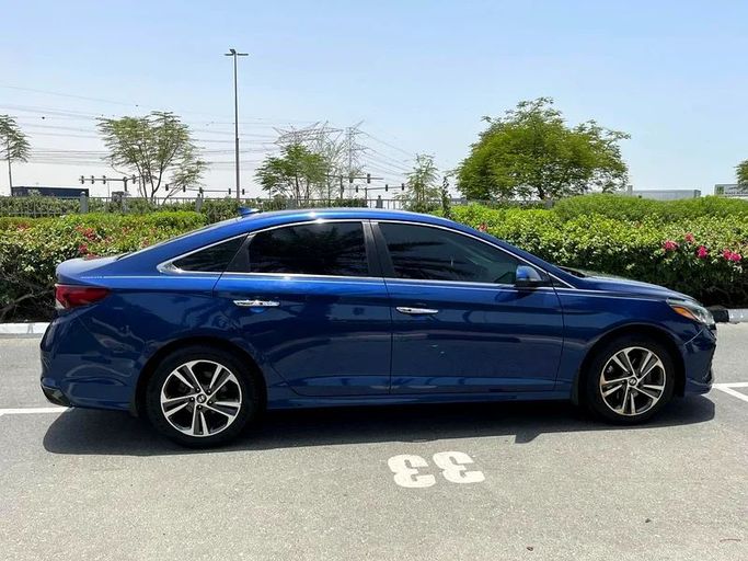 Подержанный Hyundai Sonata VII (LF) Рестайлинг, 2.0 л, 2018 в Дубае от Alta Class Motors Синий цвет. Американская | AUTO.AE