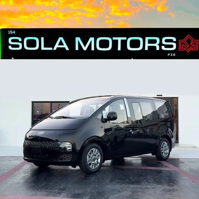 Новый Hyundai Staria, 3.5 л, 2025 в Дубае от Sola Motors Черный цвет. GCC | AUTO.AE
