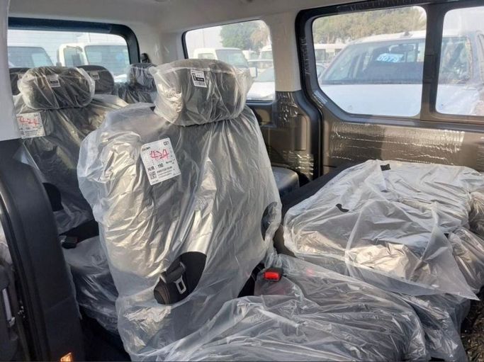 Новый Hyundai Staria, 2.2 л, 2023 в Дубае от Mohamed Hakim Motors Синий цвет. GCC | AUTO.AE