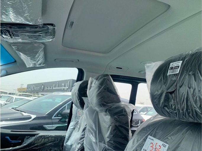 Новый Hyundai Staria, 3.5 л, 2023 в Дубае от Mohamed Hakim Motors Черный цвет. GCC | AUTO.AE