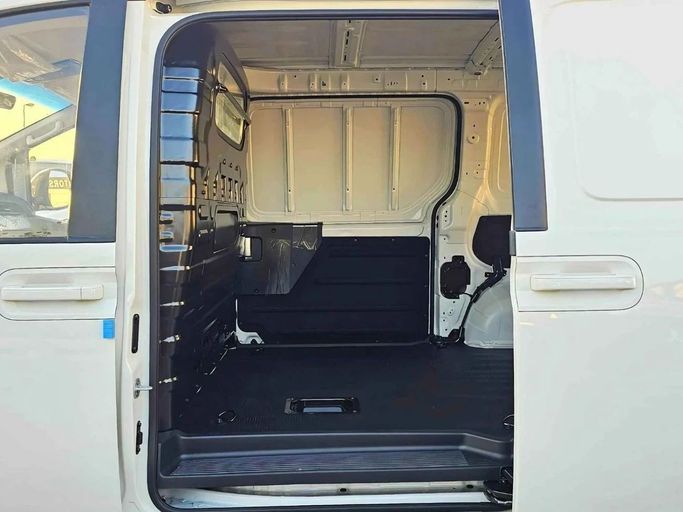 New Hyundai Staria, 2.2 l, 2025 in Dubai by SK Motors, White color. GCC Specs | AUTO.AE