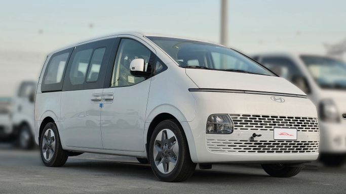 Новый Hyundai Staria, 3.5 л, 2025 в Дубае от CGM Auto Белый цвет.  | AUTO.AE | Объявление #253987