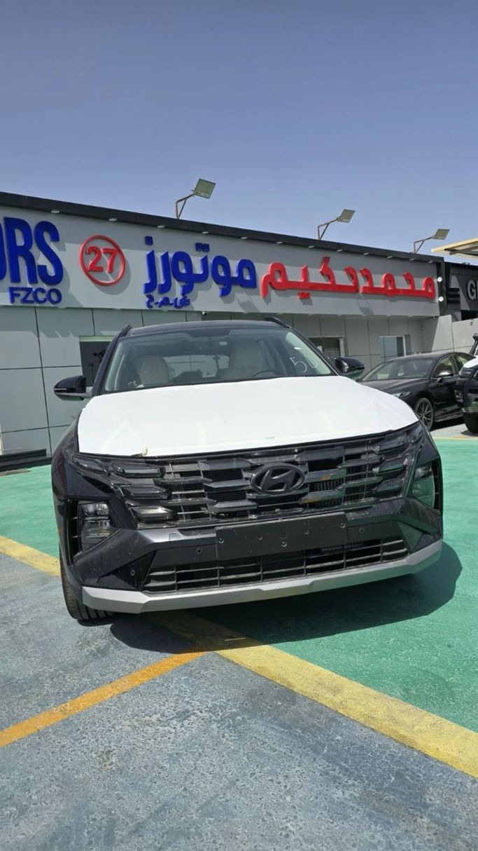Новый Hyundai Tucson IV Рестайлинг, 1.5 л, 2025 в Дубае от Mohamed Hakim Motors Черный цвет. GCC | AUTO.AE