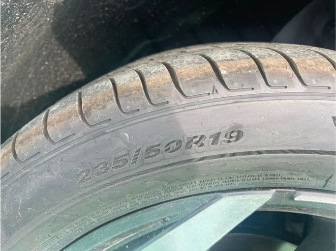 Новый Hyundai Tucson IV Рестайлинг, 2.0 л, 2023 в Дубае от Mohamed Hakim Motors Белый цвет. GCC | AUTO.AE