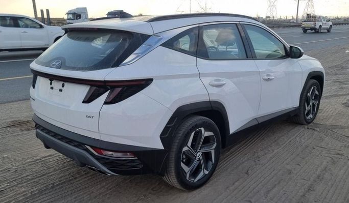 Новый Hyundai Tucson IV, 1.6 л, 2024 в Дубае от Mohamed Hakim Motors Белый цвет. GCC | AUTO.AE