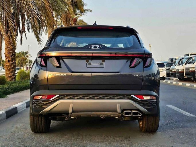 Новый Hyundai Tucson IV Рестайлинг, 1.5 л, 2024 в Дубае от SK Motors Серый цвет. GCC | AUTO.AE