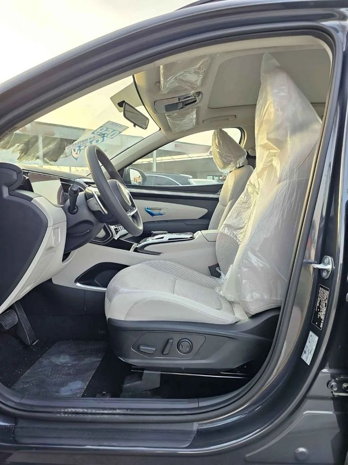 Новый Hyundai Tucson IV Рестайлинг, 1.5 л, 2024 в Дубае от SK Motors Серый цвет. GCC | AUTO.AE