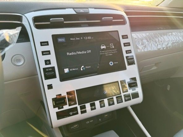 Новый Hyundai Tucson IV, 2.0 л, 2024 в Дубае от Titanum Cars Белый цвет. Other | AUTO.AE