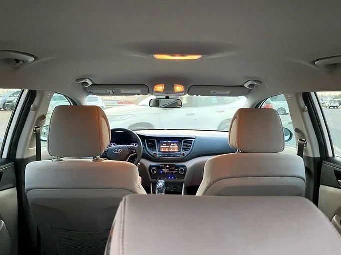 Подержанный Hyundai Tucson III Рестайлинг, 2.0 л, 2021 в Дубае от Shalimar Белый цвет. Американская | AUTO.AE