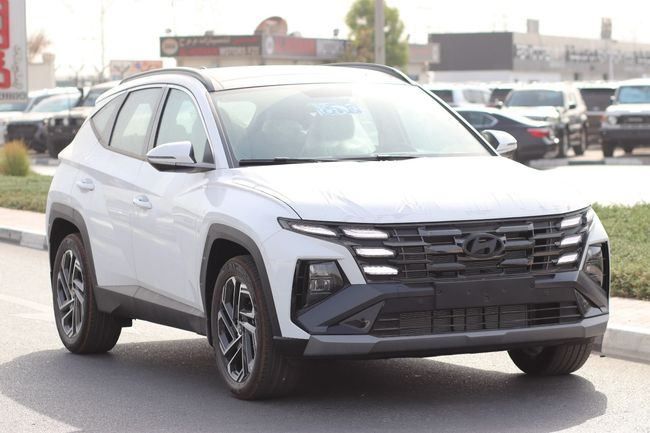 جديدة Hyundai Tucson فيس ليفت IV, 2.0 l, 2025 في في دبي من AL SHERAA AL MALAKI، اللون أبيض. أخرى | AUTO.AE