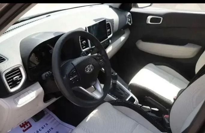 Новый Hyundai Venue I (Indian Market) Рестайлинг, 1.0 л, 2024 в Дубае от Mohamed Hakim Motors Черный цвет. Other | AUTO.AE