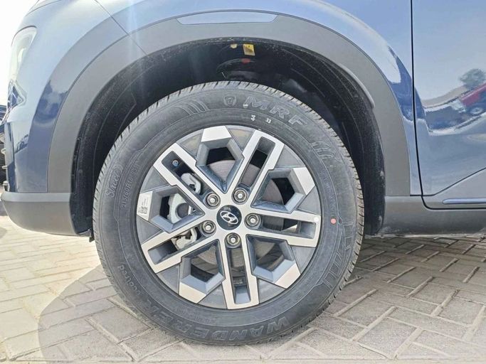 Новый Hyundai Venue I (Indian Market) Рестайлинг, 1.0 л, 2023 в Дубае от SK Motors Синий цвет. GCC | AUTO.AE