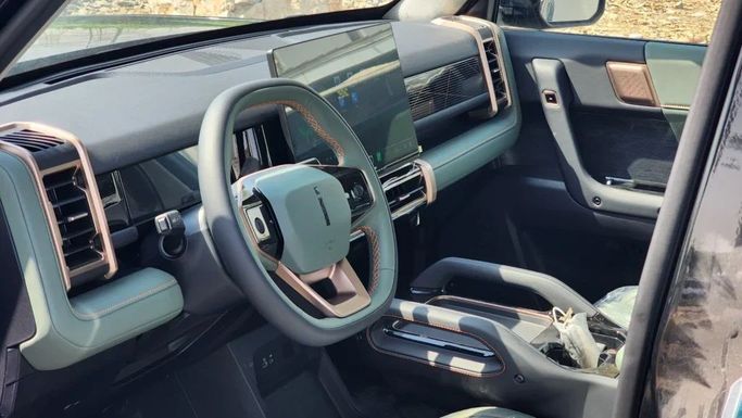 Новый iCar 03, 2024 в Дубае от Alwan Global Cars Зеленый цвет. Other | AUTO.AE