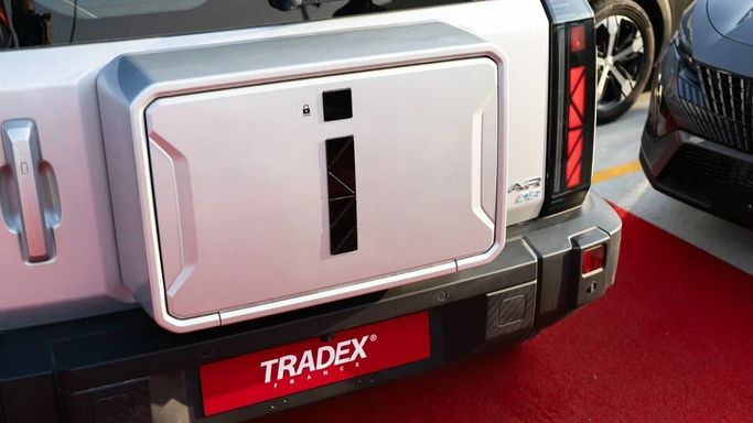 New iCar 03, 2025 in Dubai by TRADEX FRANCE MOTORS, Grey color. Other | AUTO.AE