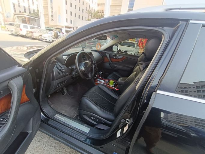 Подержанный Infiniti FX II (S51), 3.5 л, 2009 в Дубае Черный цвет. GCC | AUTO.AE