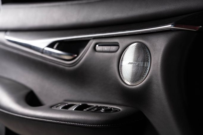 Подержанный Infiniti QX55, 2.0 л, 2022 в Дубае от The Car Superstore Синий цвет. GCC | AUTO.AE