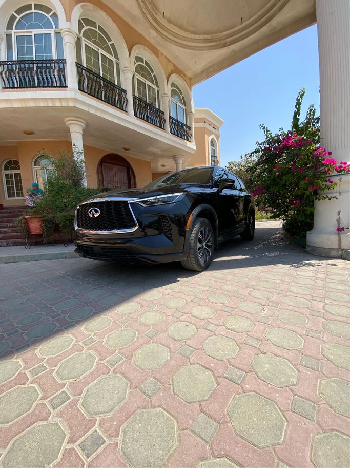 مستعملة Infiniti QX60 ثانياً, 3.5 l, 2024 في في دبي، اللون أسود. المواصفات الأمريكية | AUTO.AE | إعلان #252685